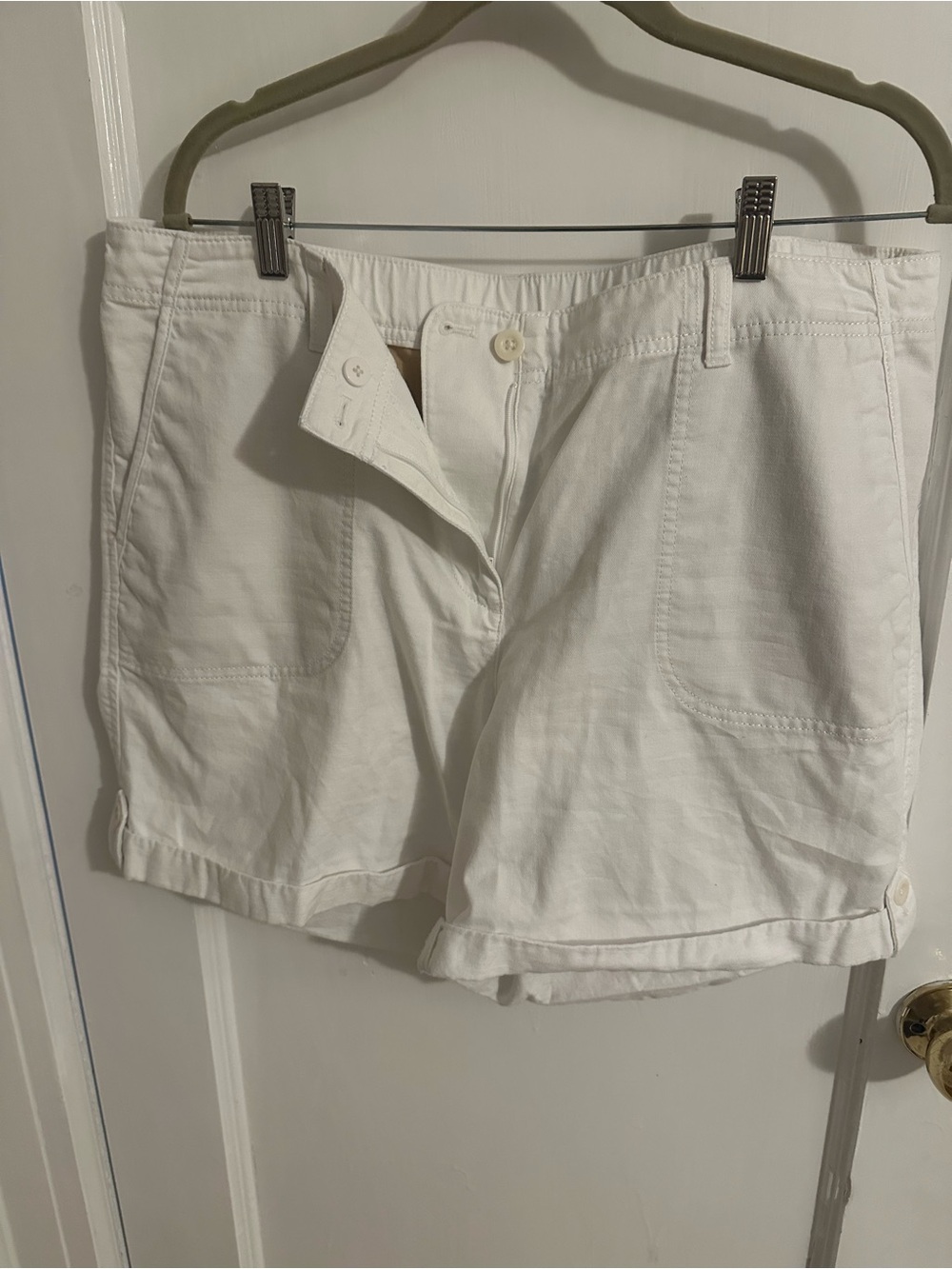 Talbots White Cotton Bermuda Shorts